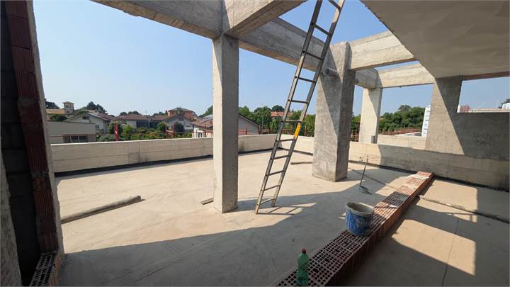 Appartamento trilocale con terrazzo panoramico